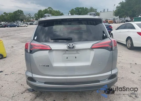 2018 Toyota Rav4 Le z USA, uszkodzony, nr VIN 2T3ZFREV1JW449117